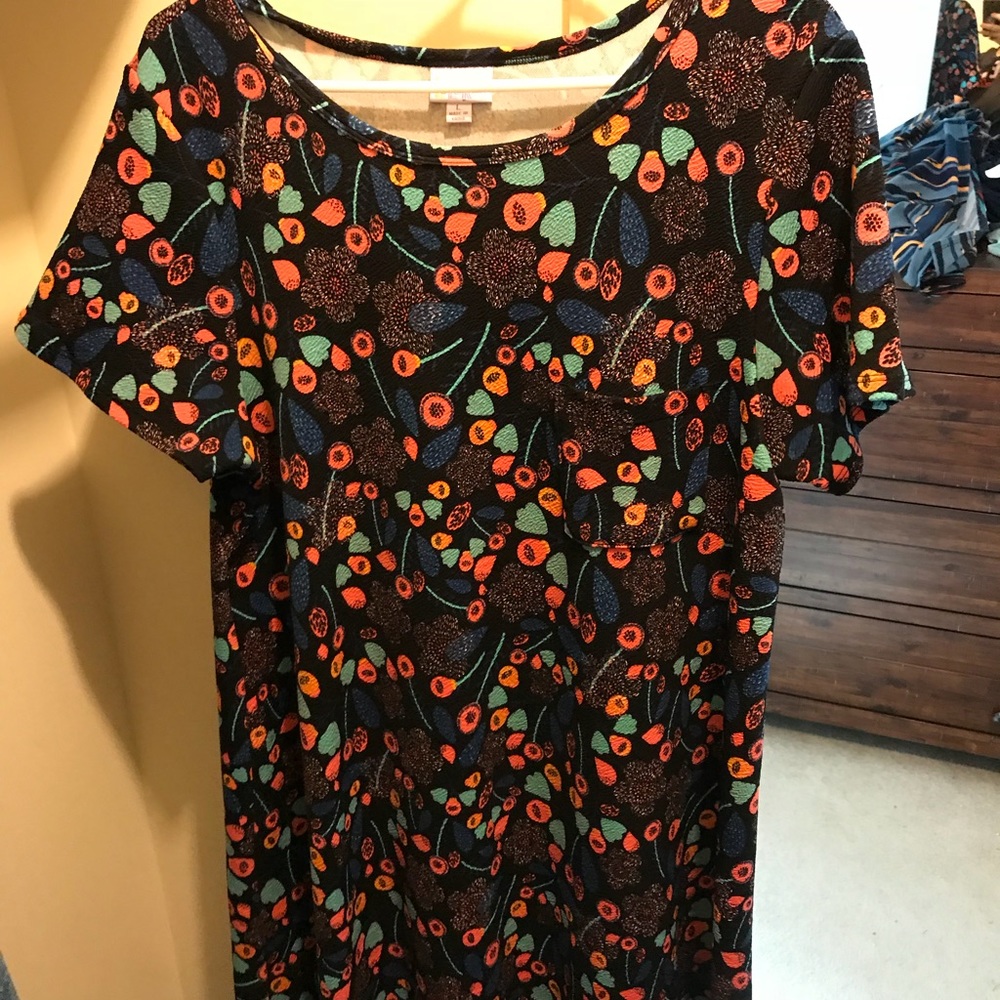 Large LuLaroe Carly